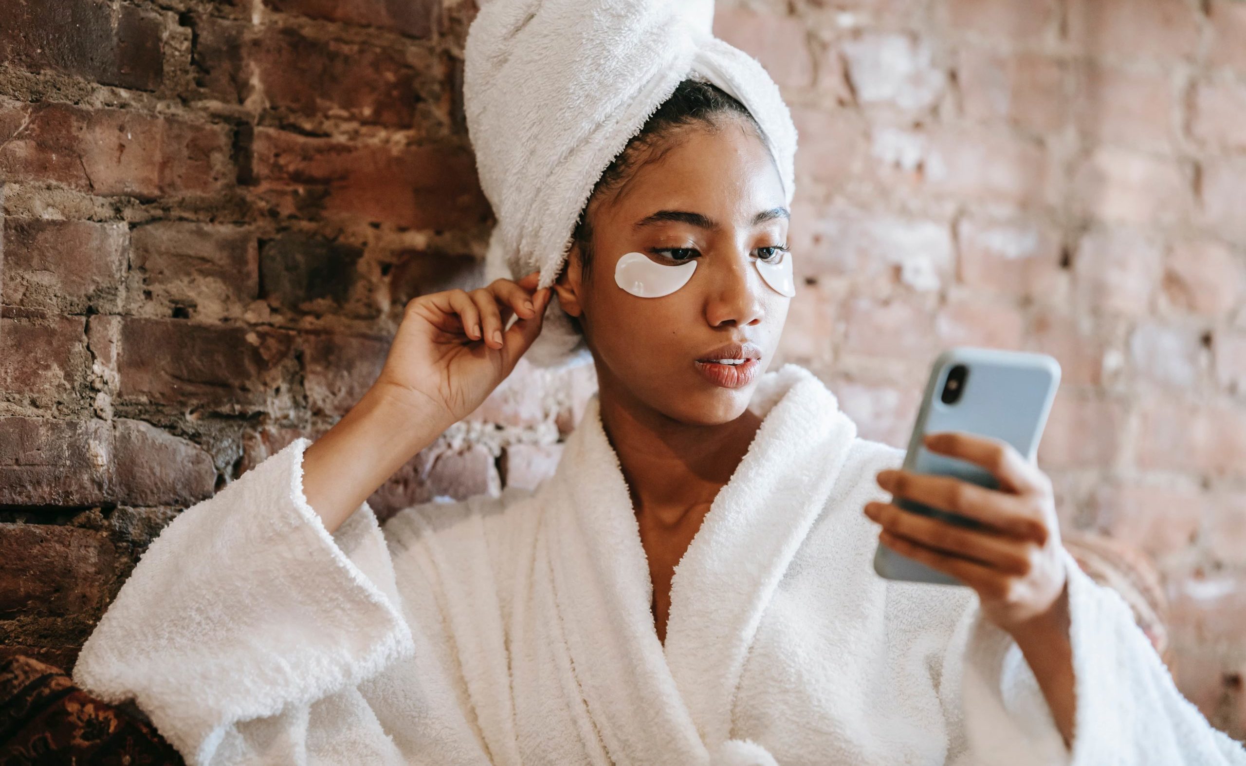 6 Reasons Why You Need Your Own Salon Booking App